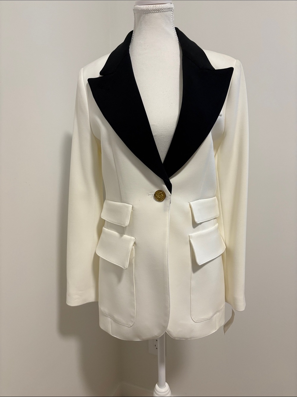 Smythe Ivory Blazer with Black Peak Lapel